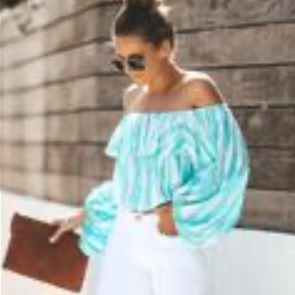 VICI off shoulder top